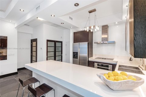 Condominio en alquiler en Miami Beach, Florida, 1 dormitorio, 89.19 m2 № 1726732 - foto 25