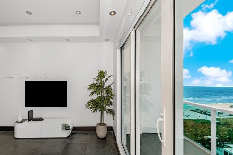 Condominio en alquiler en Miami Beach, Florida, 1 dormitorio, 89.19 m2 № 1726732 - foto 19