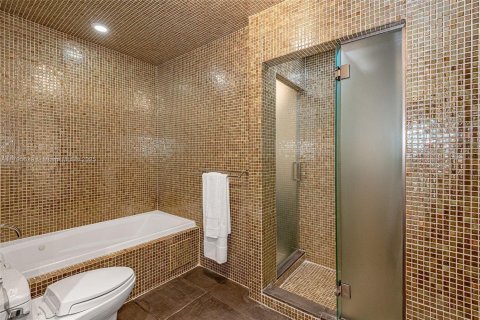 Condominio en alquiler en Miami Beach, Florida, 1 dormitorio, 89.19 m2 № 1726732 - foto 14