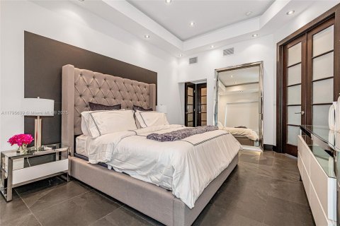 Condominio en alquiler en Miami Beach, Florida, 1 dormitorio, 89.19 m2 № 1726732 - foto 11