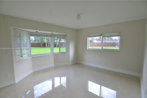 House in Miami, Florida 3 bedrooms, 161.74 sq.m. № 1952639 - photo 17