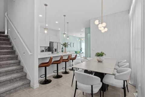 Adosado en venta en Orlando, Florida, 5 dormitorios, 178.19 m2 № 1629941 - foto 3