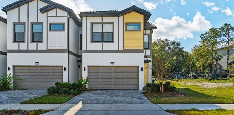 Adosado en Orlando, Florida 5 dormitorios, 178.19 m2 № 1629941