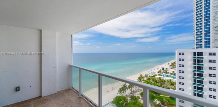 Condo in Hollywood, Florida, 2 bedrooms № 1823822