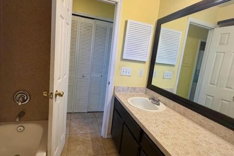 Condominio en alquiler en Orlando, Florida, 2 dormitorios, 86.86 m2 № 2167508 - foto 16