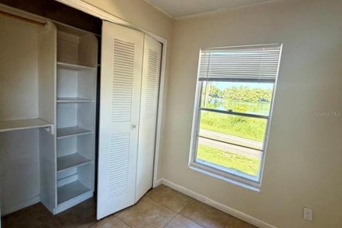 Condominio en alquiler en Orlando, Florida, 2 dormitorios, 86.86 m2 № 2167508 - foto 11