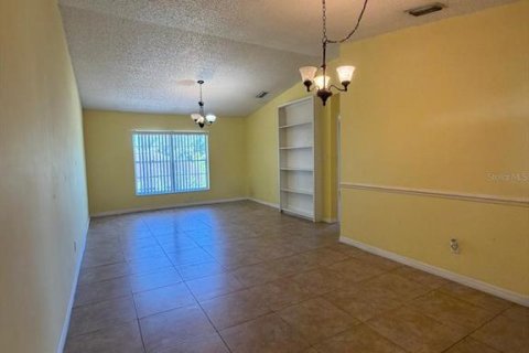 Condominio en alquiler en Orlando, Florida, 2 dormitorios, 86.86 m2 № 2167508 - foto 2