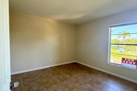 Condominio en alquiler en Orlando, Florida, 2 dormitorios, 86.86 m2 № 2167508 - foto 12