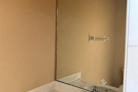 Touwnhouse à louer à Tampa, Floride: 2 chambres, 112.97 m2 № 2234800 - photo 14