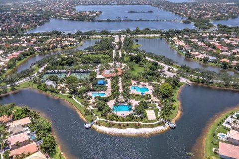 Townhouse in Pembroke Pines, Florida 3 bedrooms, 133.97 sq.m. № 2045332 - photo 7