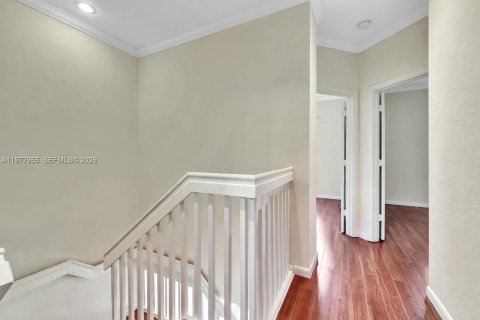 Townhouse in Pembroke Pines, Florida 3 bedrooms, 133.97 sq.m. № 2045332 - photo 5