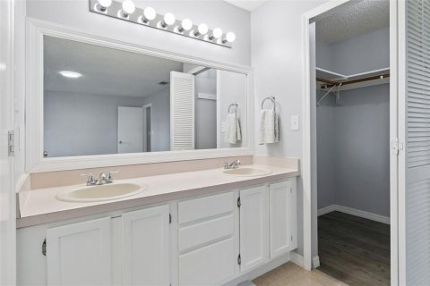 Villa ou maison à vendre à Palm Bay, Floride: 3 chambres, 136.1 m2 № 2216380 - photo 13