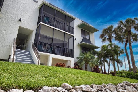 Condo in Englewood, Florida, 2 bedrooms  № 1703628 - photo 25