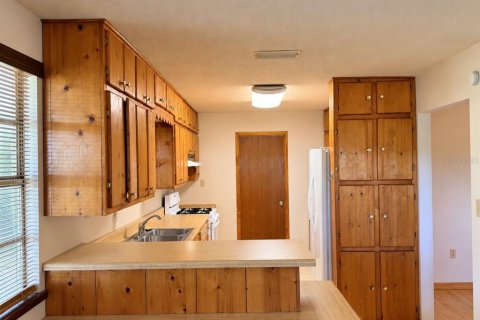 Villa ou maison à vendre à Chiefland, Floride: 3 chambres, 126.35 m2 № 2425792 - photo 2