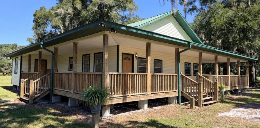 Villa ou maison à Chiefland, Floride 3 chambres, 126.35 m2 № 2425792
