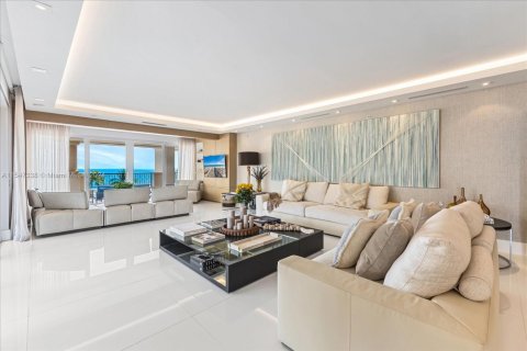 Condominio en venta en Miami Beach, Florida, 4 dormitorios, 379.6 m2 № 1868196 - foto 3