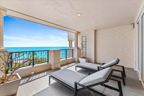 Condominio en venta en Miami Beach, Florida, 4 dormitorios, 379.6 m2 № 1868196 - foto 17