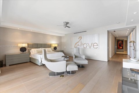 Condominio en venta en Miami Beach, Florida, 4 dormitorios, 379.6 m2 № 1868196 - foto 25