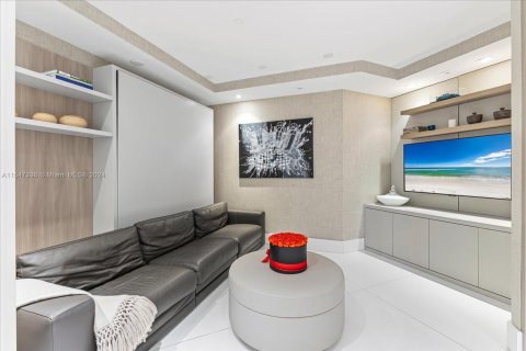 Condominio en venta en Miami Beach, Florida, 4 dormitorios, 379.6 m2 № 1868196 - foto 30