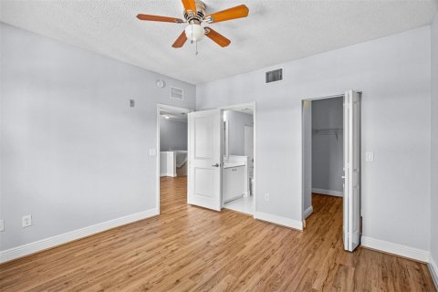 Condominio en venta en Coral Springs, Florida, 3 dormitorios, 126.07 m2 № 2193281 - foto 21