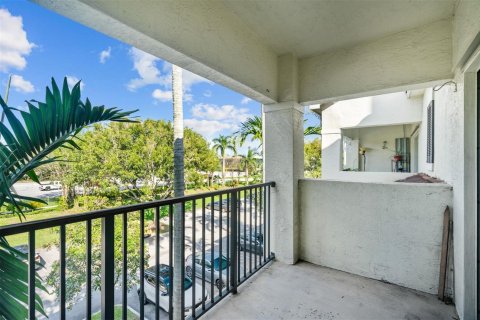 Condominio en venta en Coral Springs, Florida, 3 dormitorios, 126.07 m2 № 2193281 - foto 13