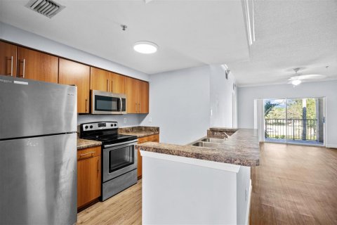 Condominio en venta en Coral Springs, Florida, 3 dormitorios, 126.07 m2 № 2193281 - foto 2