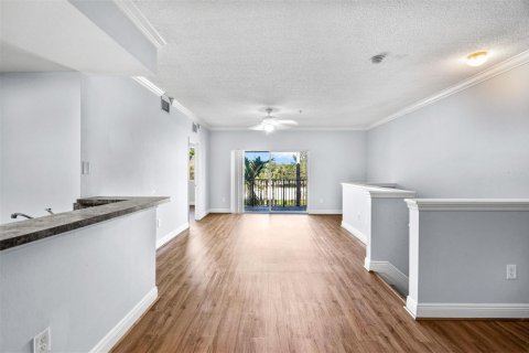 Condominio en venta en Coral Springs, Florida, 3 dormitorios, 126.07 m2 № 2193281 - foto 10