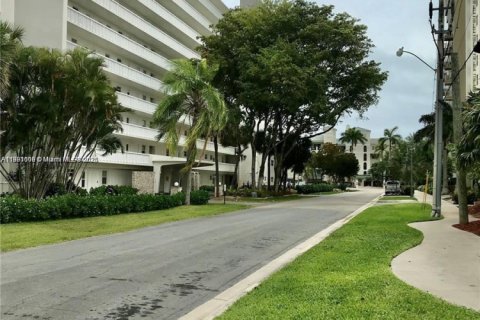 Copropriété à louer à Fort Lauderdale, Floride: 1 chambre, 72.46 m2 № 1975206 - photo 5