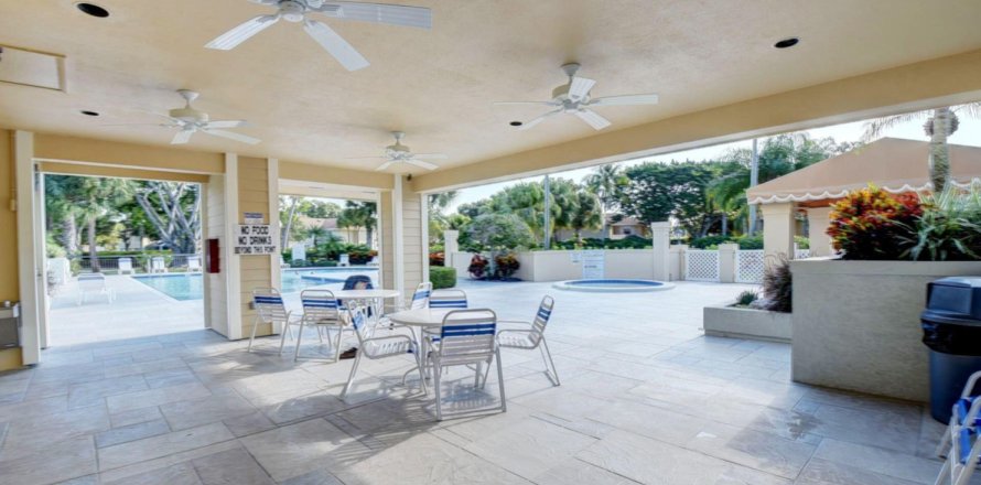 Adosado en Boynton Beach, Florida 2 dormitorios, 127.65 m2 № 1159818