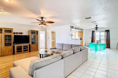 Casa en venta en Riverview, Florida, 4 dormitorios, 232.26 m2 № 1277200 - foto 9