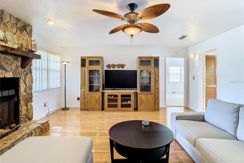 Casa en venta en Riverview, Florida, 4 dormitorios, 232.26 m2 № 1277200 - foto 4