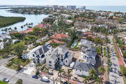 Casa en venta en Sarasota, Florida, 6 dormitorios, 415.37 m2 № 1651892 - foto 1