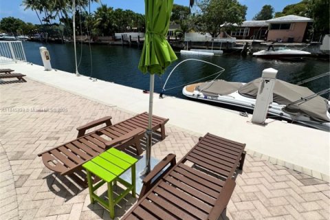 Купить кондоминиум в Норт-Майами, Флорида 1 спальня, 74.88м2, № 1957818 - фото 19