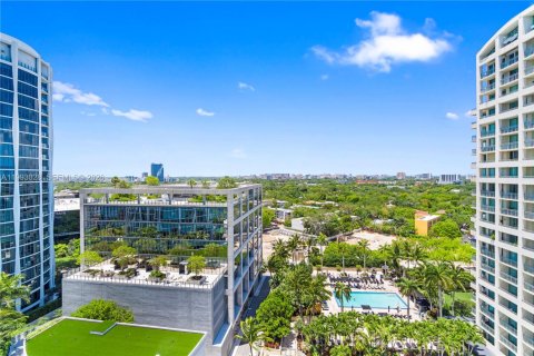 Condo in Miami, Florida, 2 bedrooms  № 2053111 - photo 7