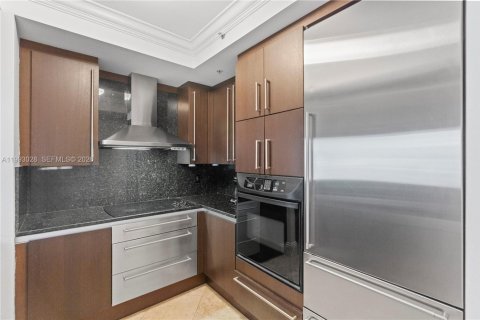 Condo in Miami, Florida, 2 bedrooms  № 2053111 - photo 26