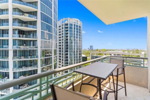 Condo in Miami, Florida, 2 bedrooms  № 2053111 - photo 6