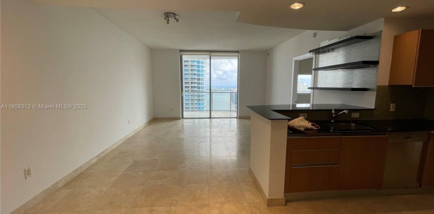 Кондоминиум с 1 спальней в Майами, Флорида № 1964980