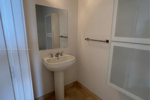 Снять в аренду кондоминиум в Майами, Флорида 1 спальня, 89.46м2, № 1964980 - фото 10