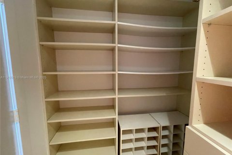 Снять в аренду кондоминиум в Майами, Флорида 1 спальня, 89.46м2, № 1964980 - фото 12