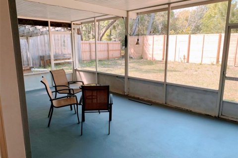 House in Gainesville, Florida 3 bedrooms, 142.33 sq.m. № 1907390 - photo 8