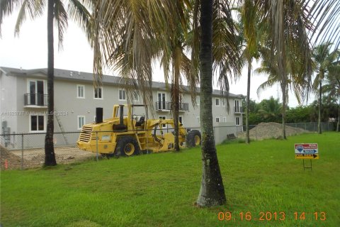Casa en venta en Homestead, Florida, 1 dormitorio, 76.55 m2 № 1938281 - foto 4