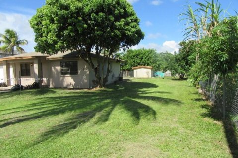 Casa en venta en Homestead, Florida, 1 dormitorio, 76.55 m2 № 1938281 - foto 26