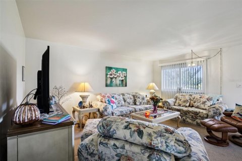 Condominio en venta en Sun City Center, Florida, 2 dormitorios, 89.19 m2 № 2103528 - foto 8