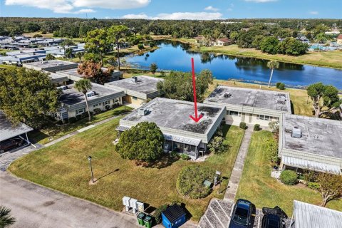 Condominio en Sun City Center, Florida, 2 dormitorios № 2103528