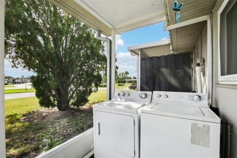 Condominio en venta en Sun City Center, Florida, 2 dormitorios, 89.19 m2 № 2103528 - foto 22