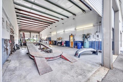 Commercial property in Punta Gorda, Florida 371.61 sq.m. № 2208811 - photo 16
