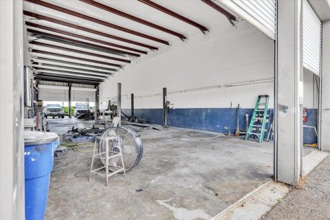 Commercial property in Punta Gorda, Florida 371.61 sq.m. № 2208811 - photo 21