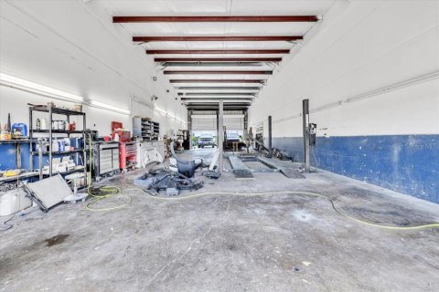 Commercial property in Punta Gorda, Florida 371.61 sq.m. № 2208811 - photo 19