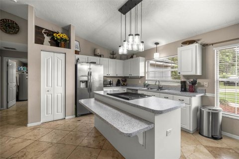 House in Ocala, Florida 3 bedrooms, 178.74 sq.m. № 1771958 - photo 5