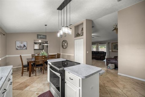 House in Ocala, Florida 3 bedrooms, 178.74 sq.m. № 1771958 - photo 6